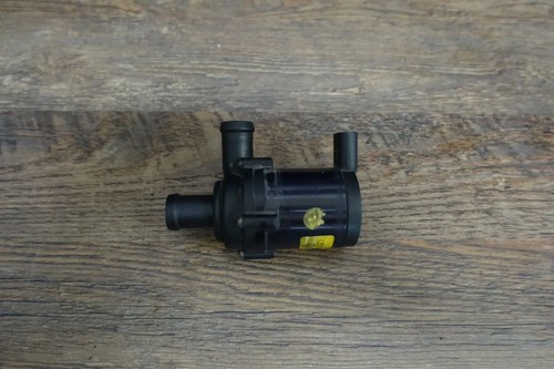 Audi A6 A7 4G Q7 4L VW Amarok Zusatzkühlmittelpumpe 7L0965561L Wasserpumpe