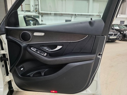 2020 Mercedes-Benz GLC 2.0 GLC300 MHEV AMG Line G-Tronic+ 4MATIC Euro 6 (s/s) 5d - Picture 14 of 24