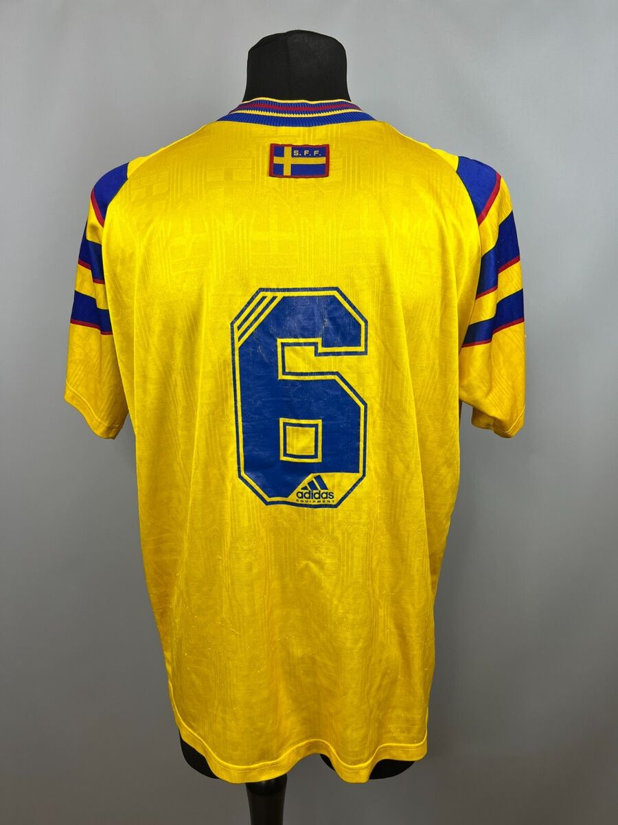 SWEDEN 1996 1998 SCHWARZ HOME SHIRT FOOTBALL SOCCER JERSEY SWEDEN 1996 1998 SCHWARZ HOME SHIRT FOOTBALL SOCCER JERSEY
