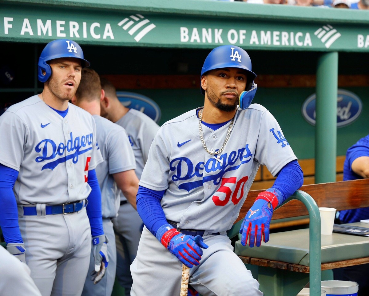 8x10 Photo MOOKIE BETTS & FREDDIE FREEMAN Los Angeles Dodgers NL