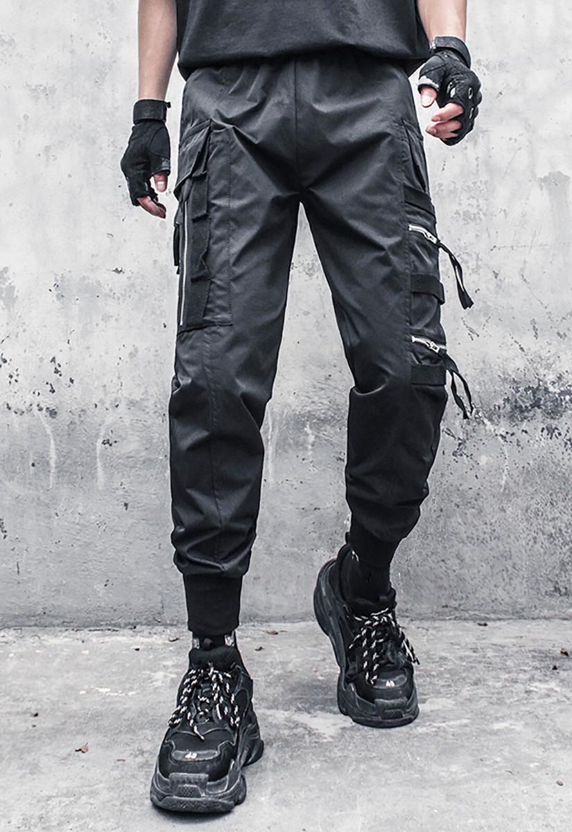 ★LUVISTRUE★AM CARGO PANTS(BLACK)★正規品/韓国直送料込/人気 Men's Cargo Joggering Pants With Zipper Design Streetwear