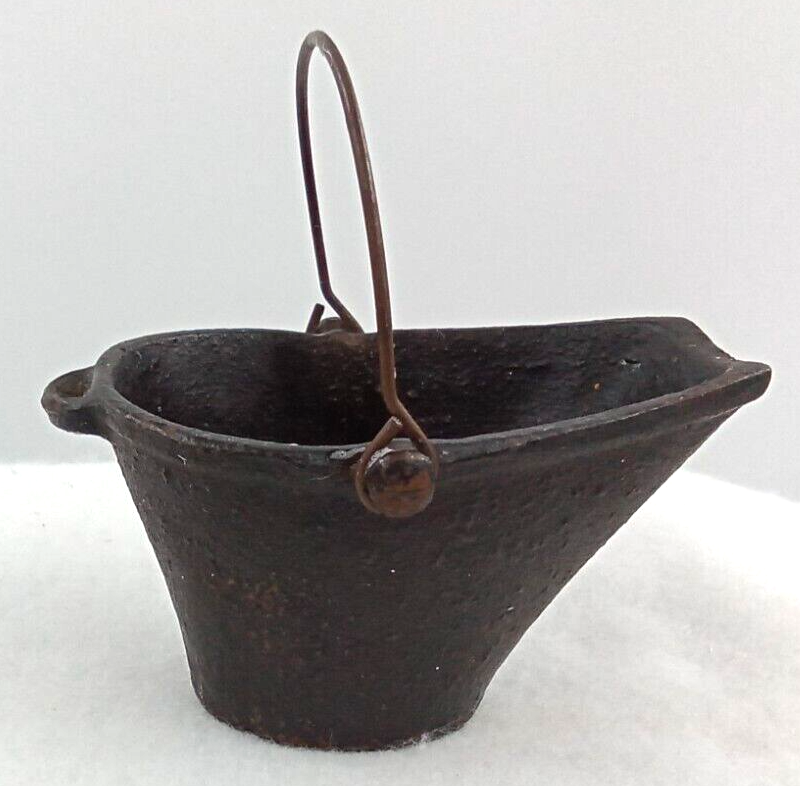 Coal Bucket Ashtray Cast Iron Wire Handle Spout Black Miniature Toy