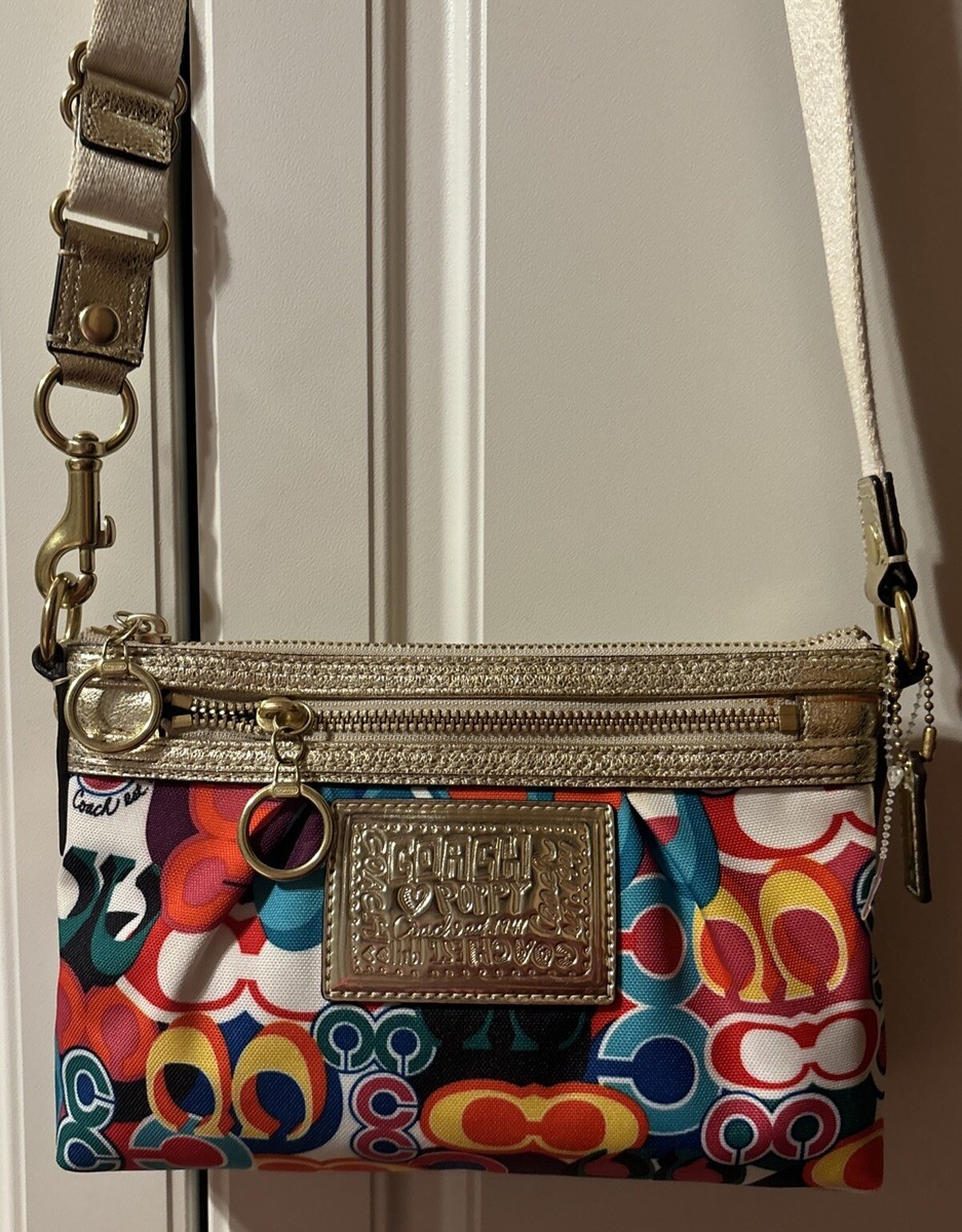 最終値下げ！売れなきゃタンスの肥やしに（笑）COACH 迷彩ボディバッグ 美品！ 最終値下げ！売れなきゃタンスの肥やしに（笑）COACH 迷彩ボディバッグ