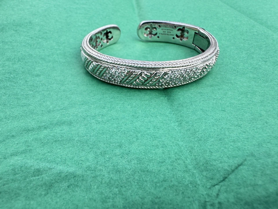 Brazalete con bisagras Judith RIPKA 925 de plata de ley con varias circonitas  Foto 4 de 4