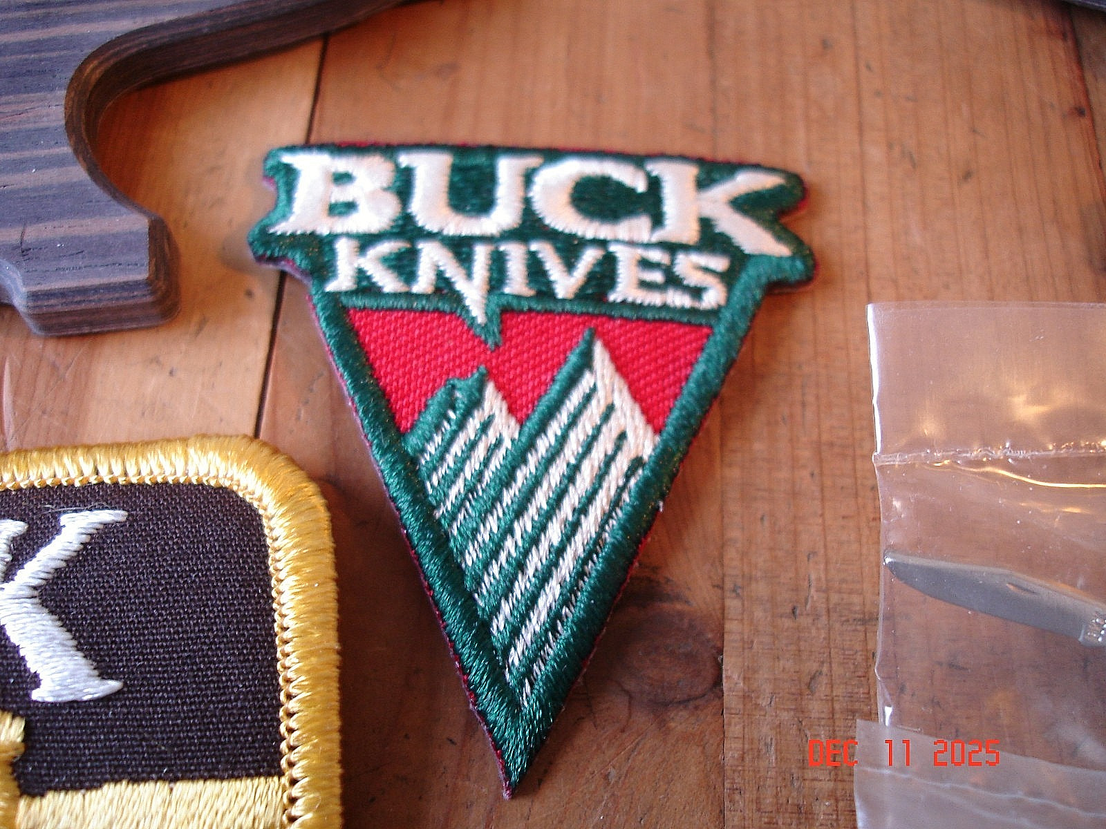 NEW BUCK KNIFE GOODIES 2 CHRISTMAS TREE ORNAMENTS 8 HAT PINS 3 PATCHES