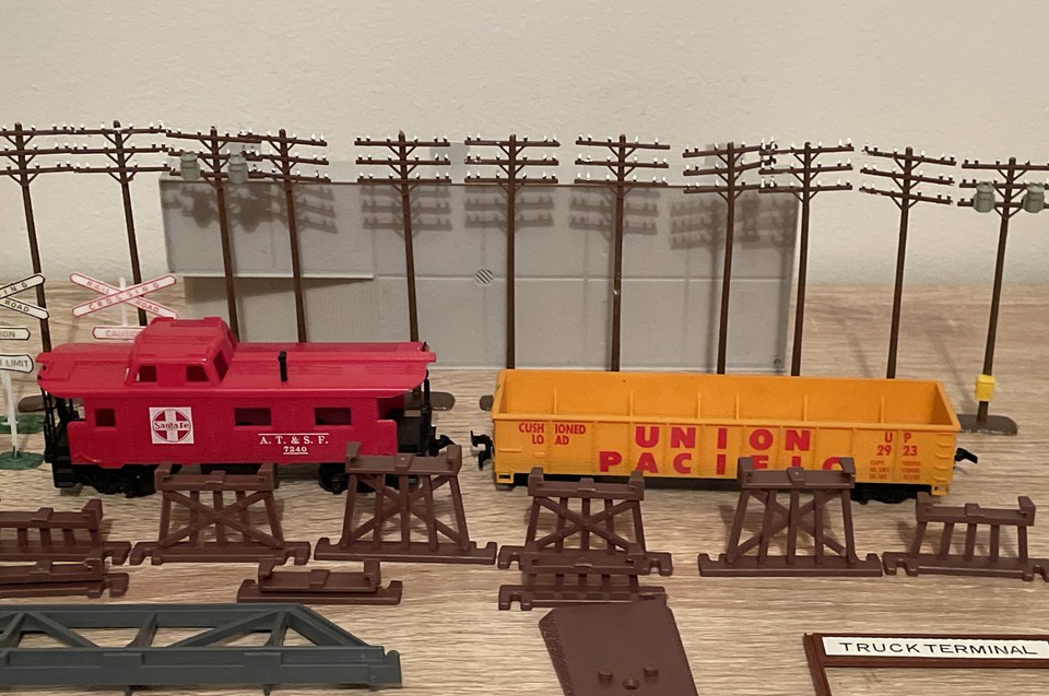 Lot of TYCO HO Scale Train Accessories Signs, Telephone Poles, Cars