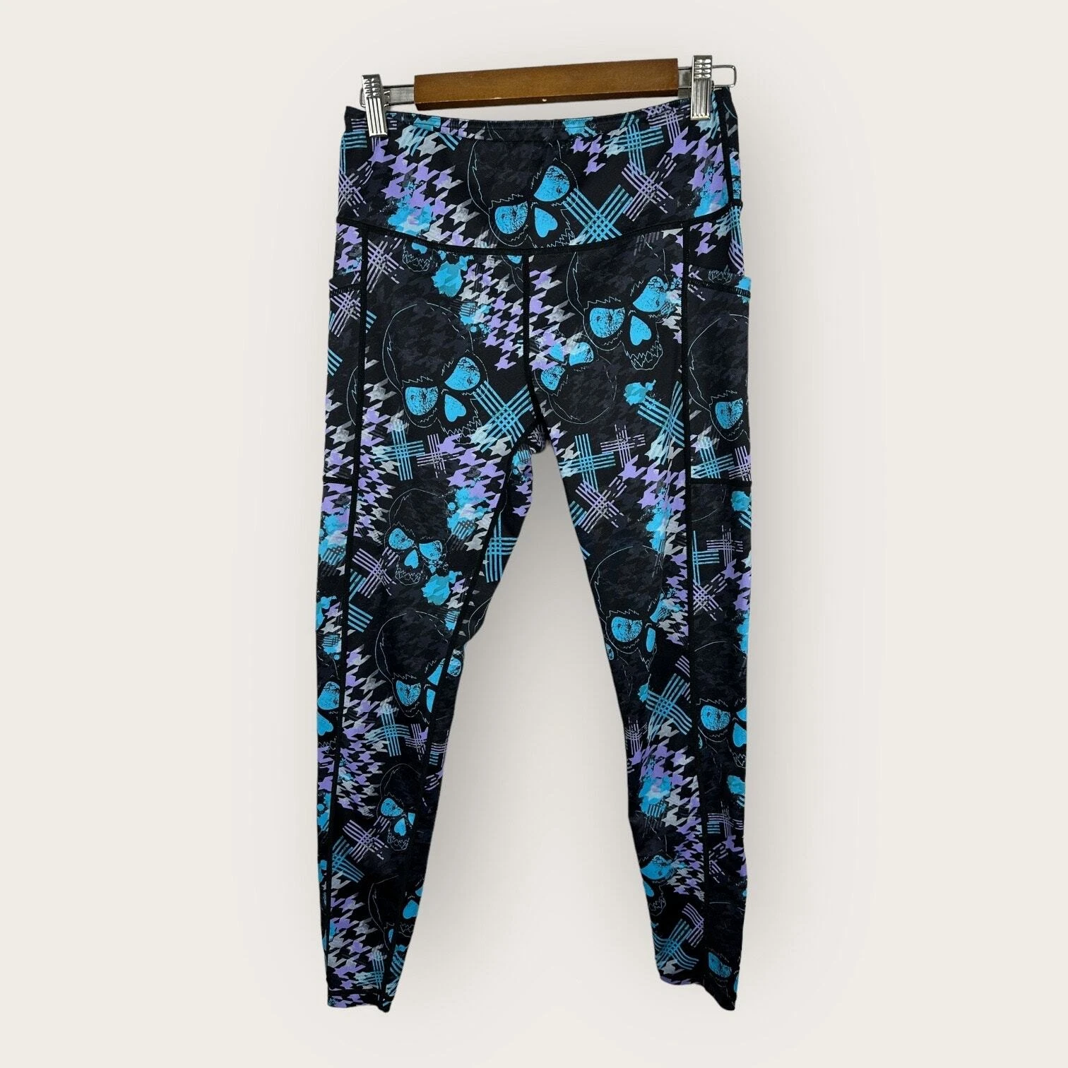 constantly-varied-gear full celestial abstract skull leggings