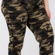 Plus size Camo print joggers