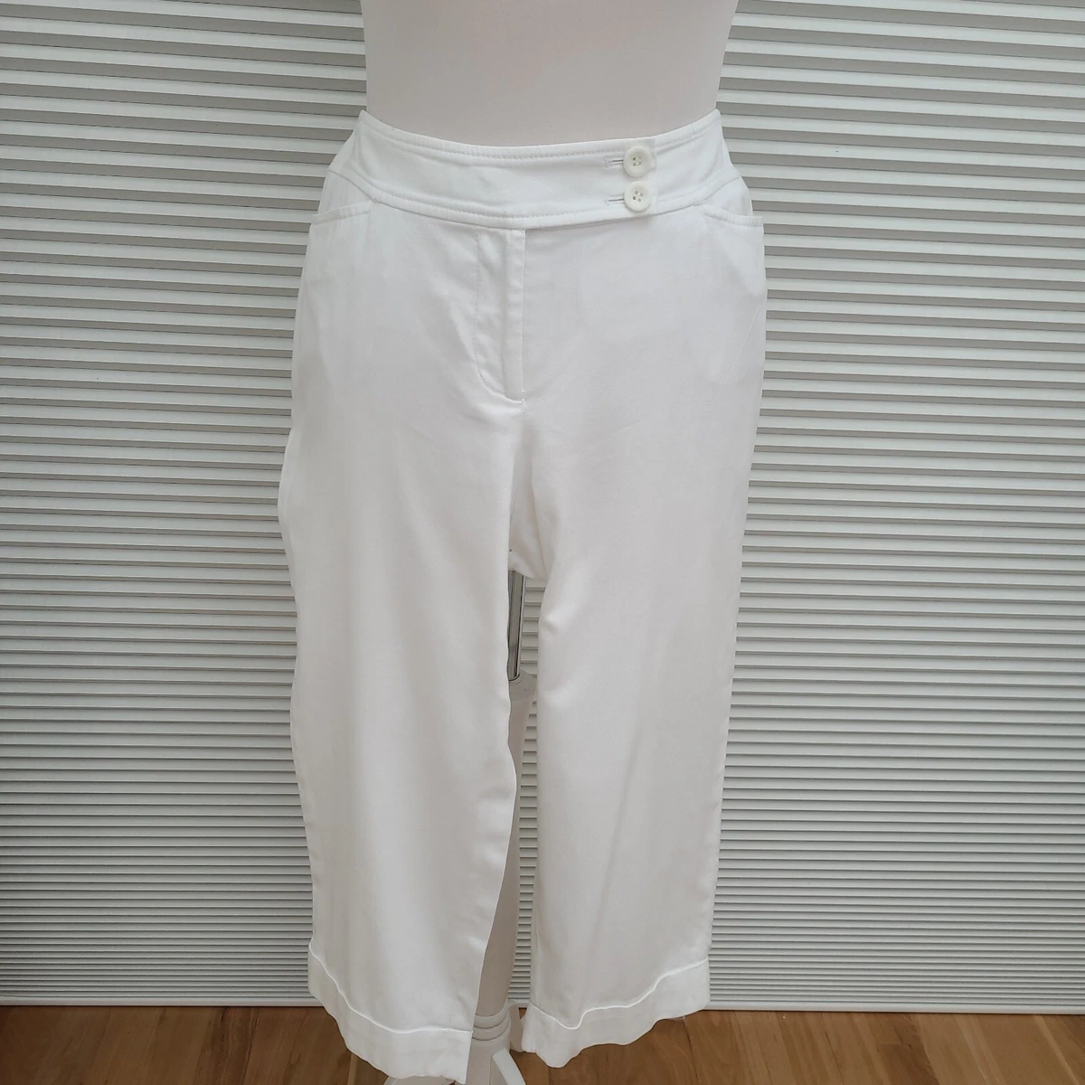 Lovely Petite White LOFT Cropped Trousers. Bought In USA. Size