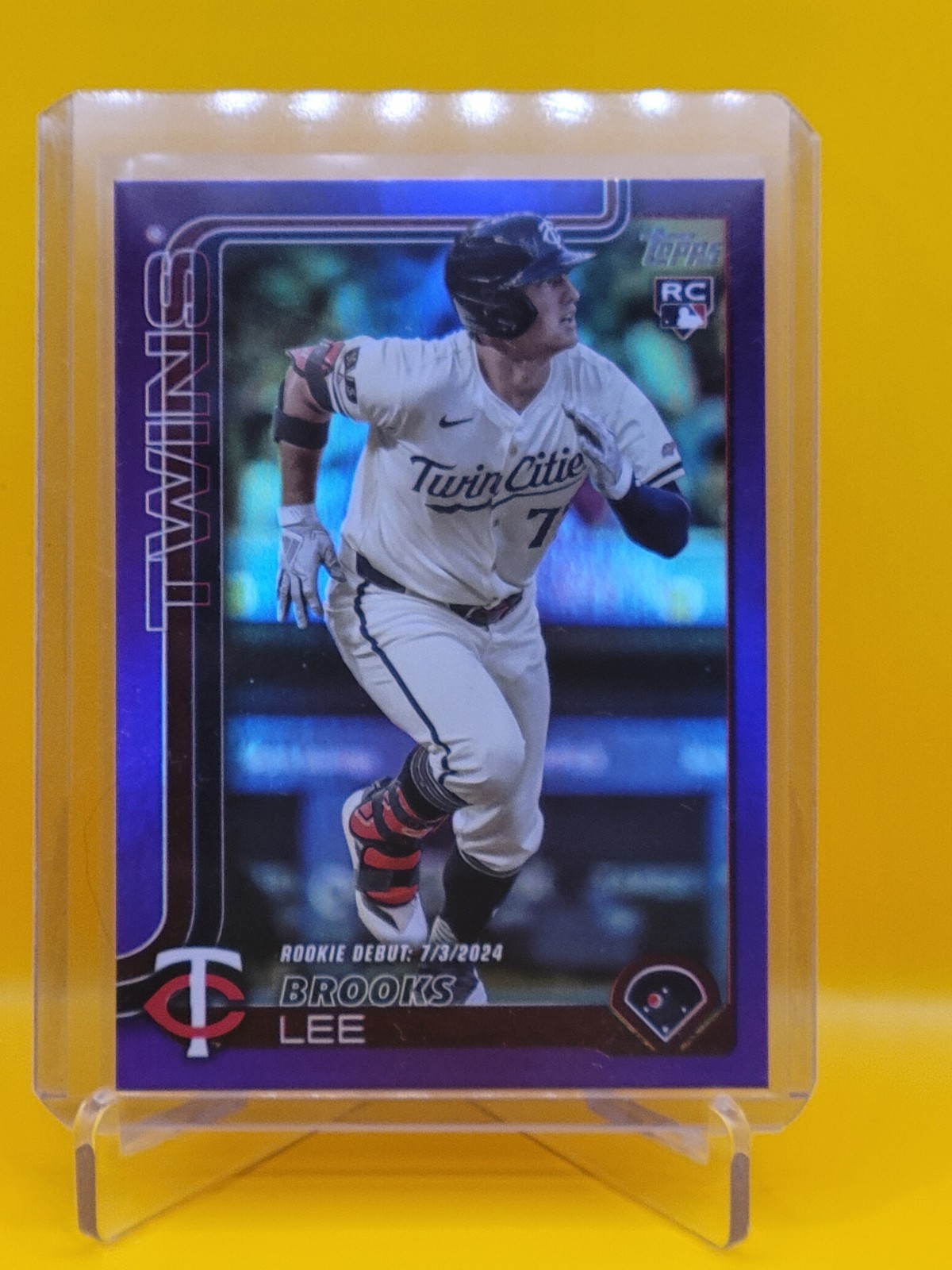 2025 Topps Update Brooks Lee RC # US243 Purple Foil Parallel /250 Rookie Debut