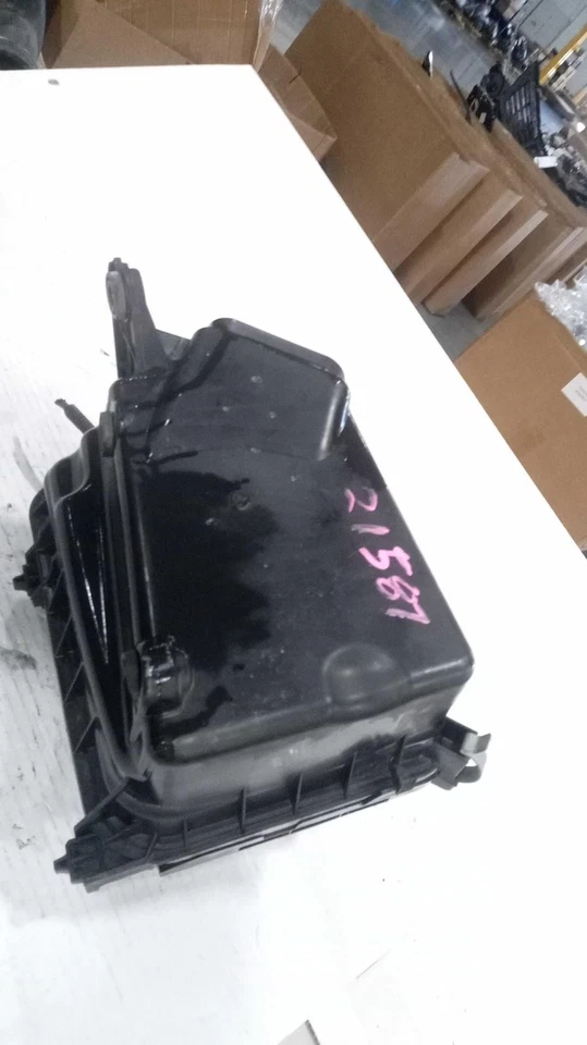 Used Air Cleaner Assembly fits: 2015 Mitsubishi Outlander sport Grade A Foto 2 de 4