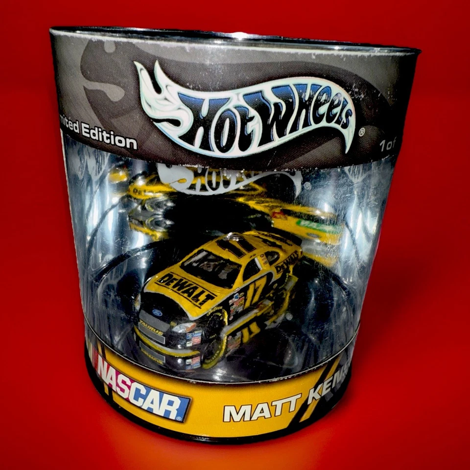 Lote de Coleccionables Matt Kenseth NASCAR - Hot Wheels/Hallmark/Dewalt/Carreras de Acción Foto 2 de 4