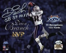 Deion Branch Signed Patriots Super Bowl 39 MVP 8x10 Photo w/SB 39 MVP -(JSA COA)