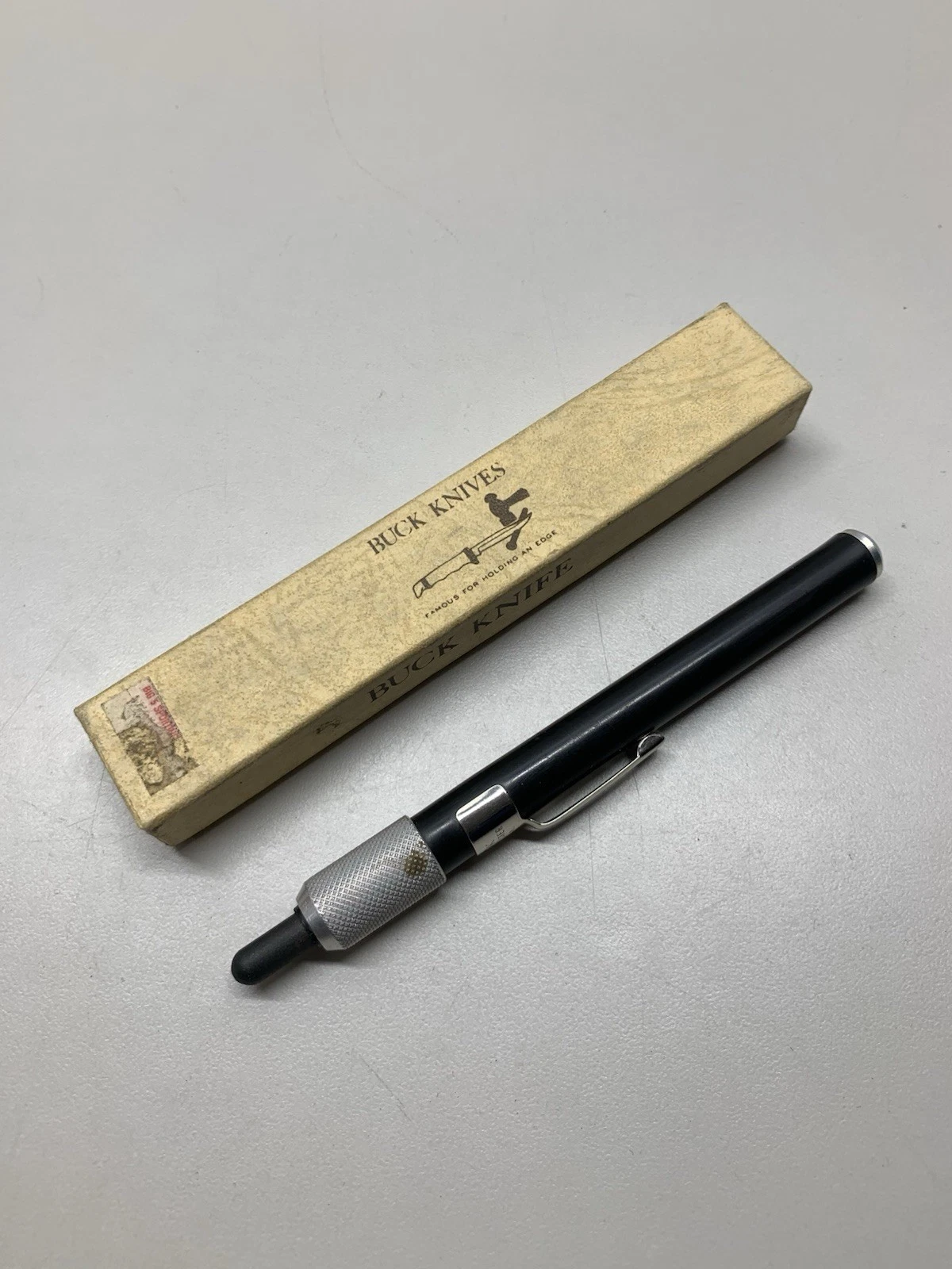 Vintage Buck Edgemaster 138 Retracting Diamond Rod Pen Pocket Knife Sharpener