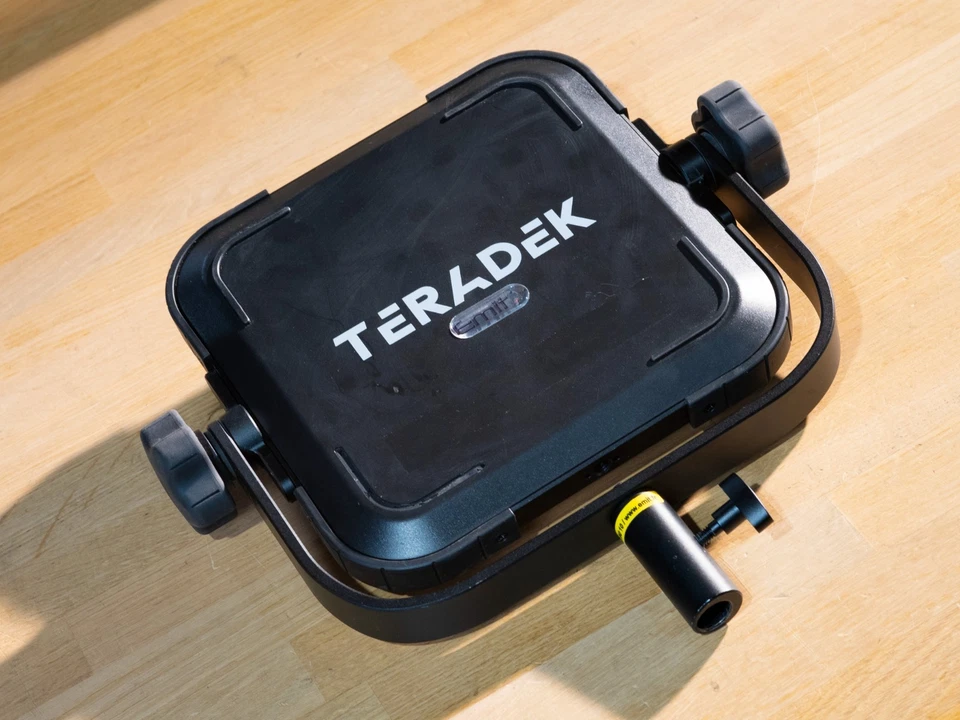 Teradek Bolt 6 Antenna Array – 4K – V-Mount - Photo 1/4
