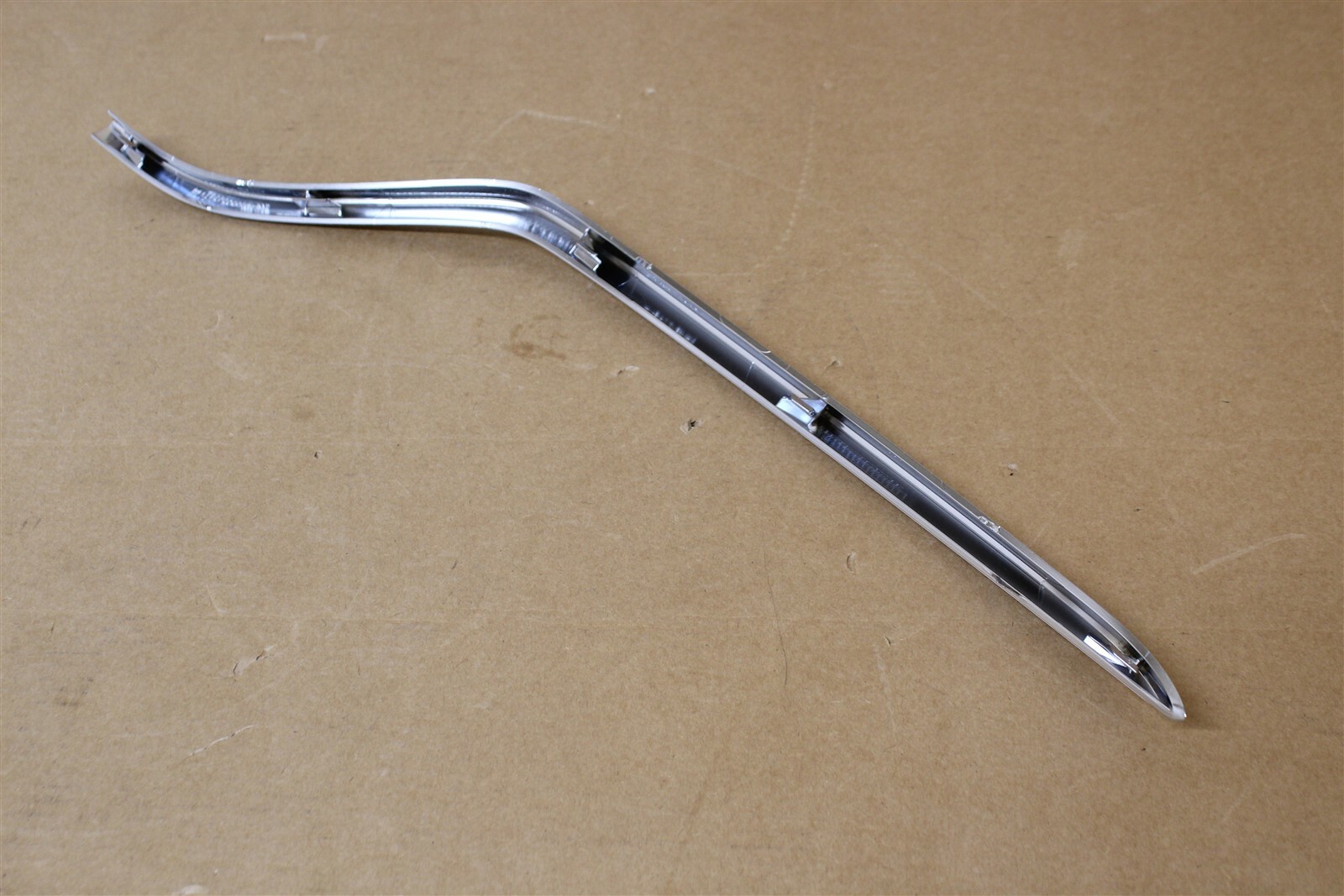 Mercedes-Benz CLS C218 AMG Front Bumper Left Molding A2188852774  