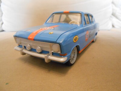 '' Opel Kadett B Coupe Gulf Racing '' GAMA  1:20 ca. 21 cm Unikat