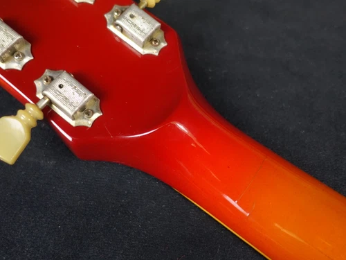 Gibson 1975 Les Paul Deluxe Cherry Sunburst Safe delivery from Japan