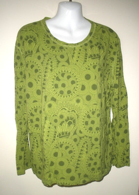 #I Austin Clothing Co Spring Green Tone on Tone Mandala Circles Stretch LS XL