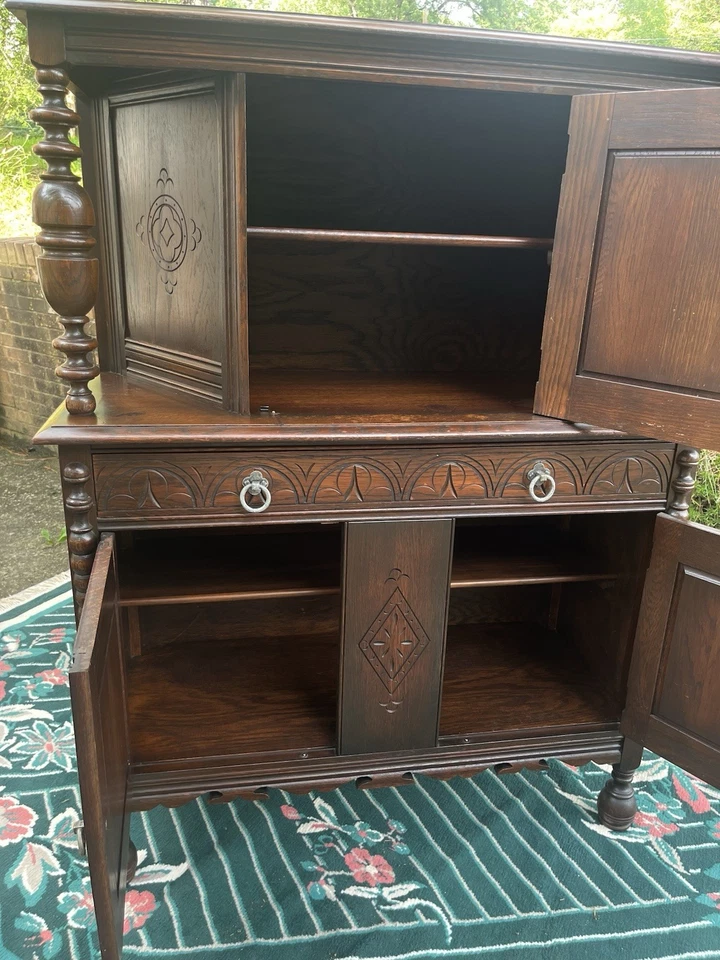 Armario de corte Tomlinson años 30/40 renacimiento jacobino gótico tallado roble romano Foto 3 de 4