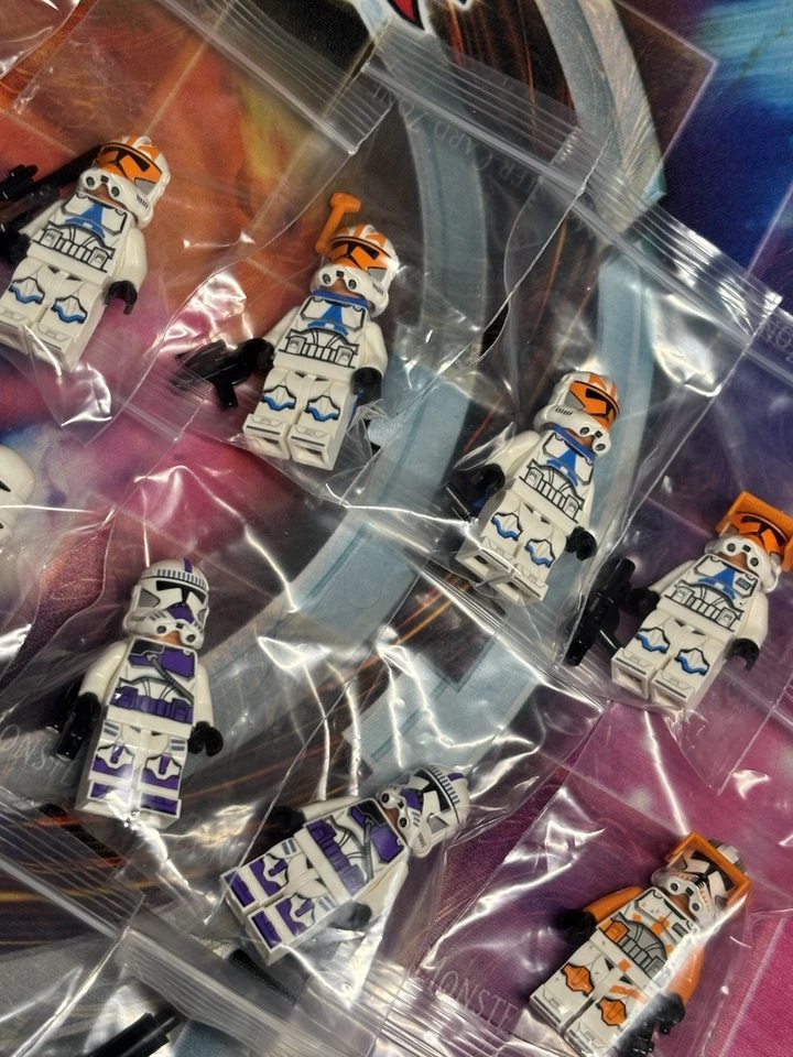 Lego Star Wars Clone Trooper Army 501st 332sn 212th 187th ComCody  Lot Of 39 - Image 2 of 4