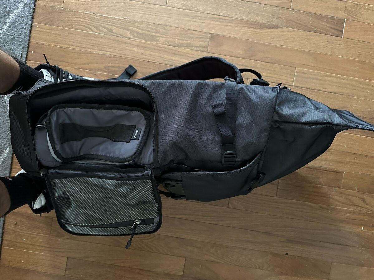 Thule Covert camera backpack rolltop DSLR dark shadow gray new
