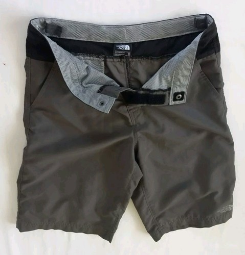 The North Face Boy's XL (18-20) Outdoor Buttons Waistband Mesh Polyester Short