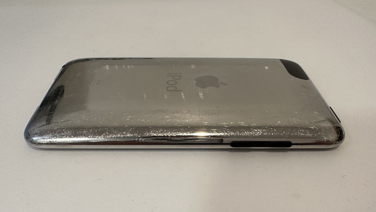 ☆値下期間中☆iPod 8GB Apple iPod Touch 4th Generation 8GB Player - Black (MC540LL/A) for