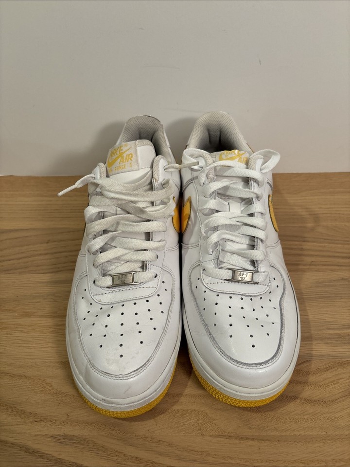 MENS NIKE AIR FORCE 1 LOW 315122172 WHITE/VARSITY MAIZE YELLOW SIZE 9