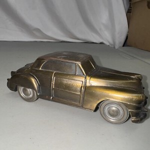 1974 Banthrico 1946 CHRYSLER TOWN & COUNTRY CAR Bank Brass Bronze Chicago RARE