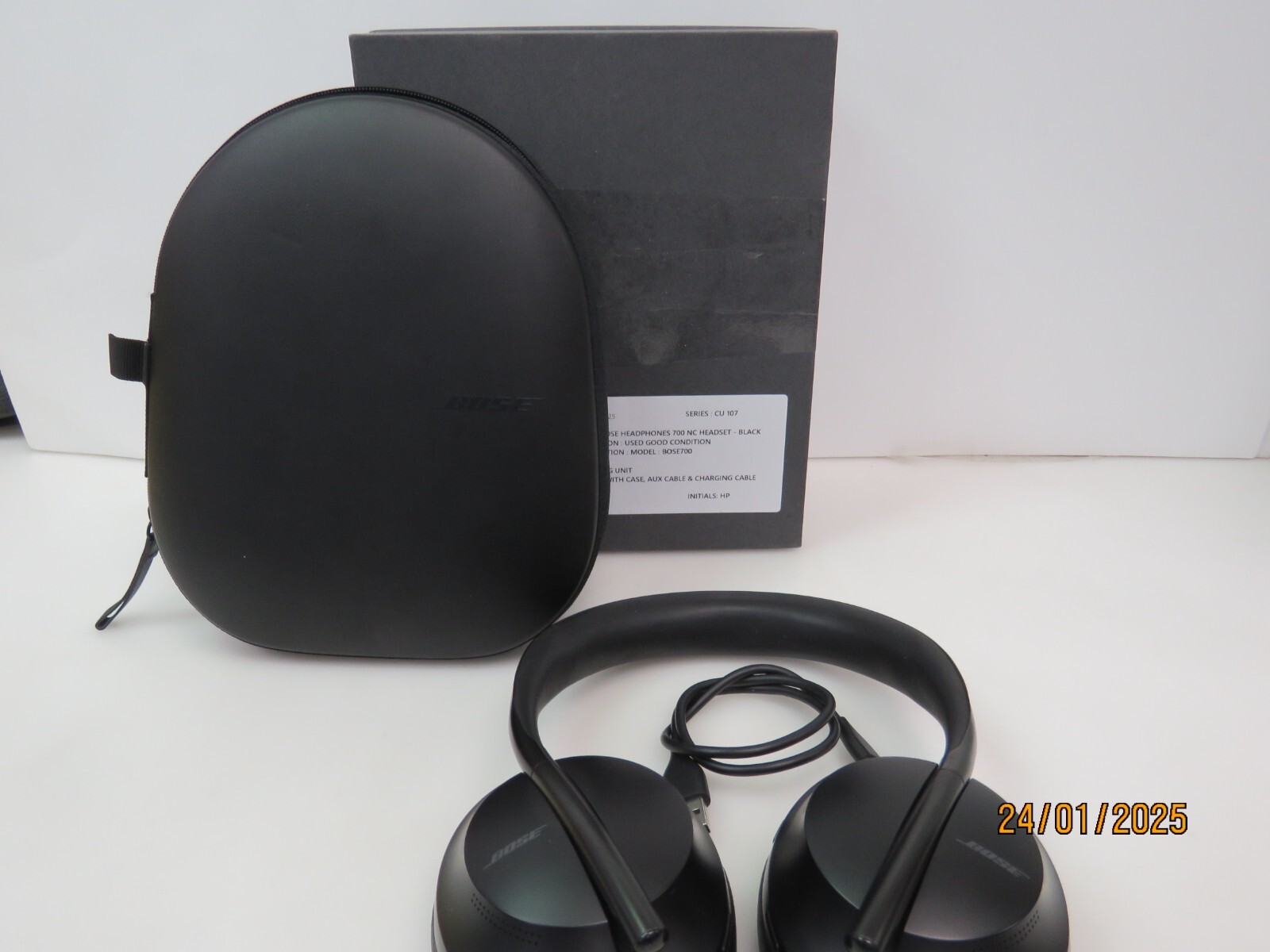 Bose Noise Cancelling 700 Bluetooth Wireless Over-Ear Headphones - Black [CU107]-image