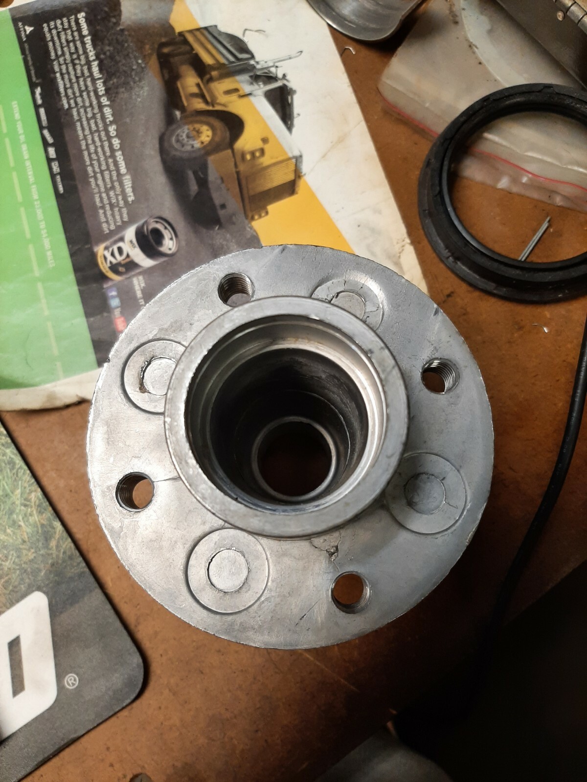 102775 Toro/Wheel Horse Spindle Housing eBay