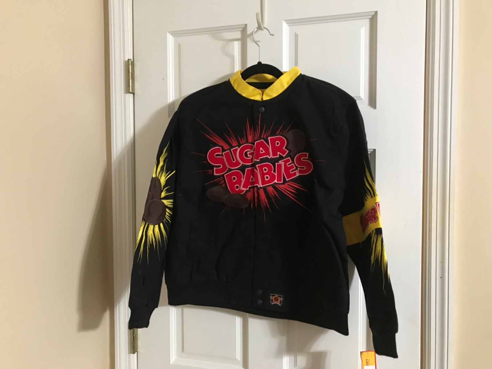 Picture 4 of 5