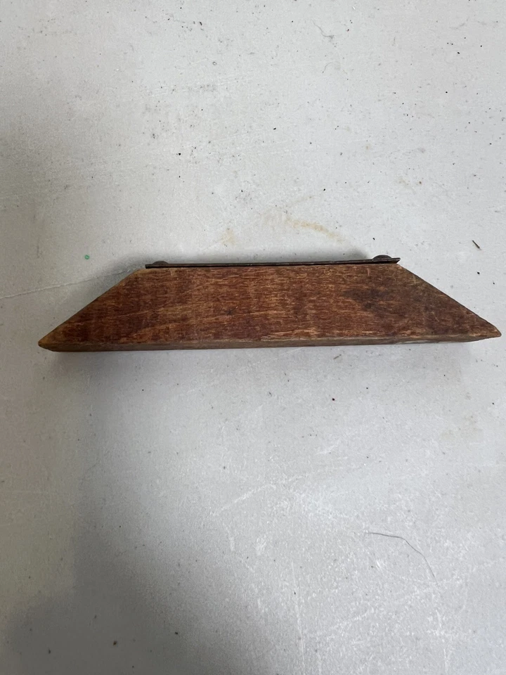 Rare Antique  Wood & Steel  5 Inch Level. No Makers Mark - Image 3 of 4