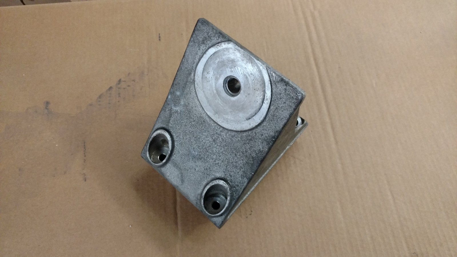 LAMBORGHINI GALLARDO ENGINE SUPPORT MOUNT BRACKET OEM 07L199308C