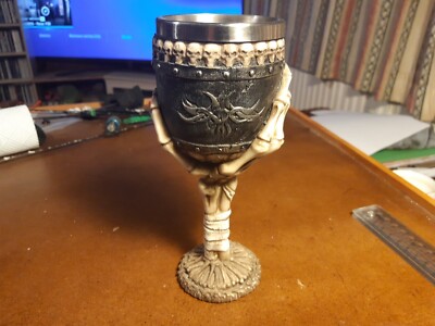 Puckator Skelett Armkelch Weinkalice Tasse SK120 Myth Gothic