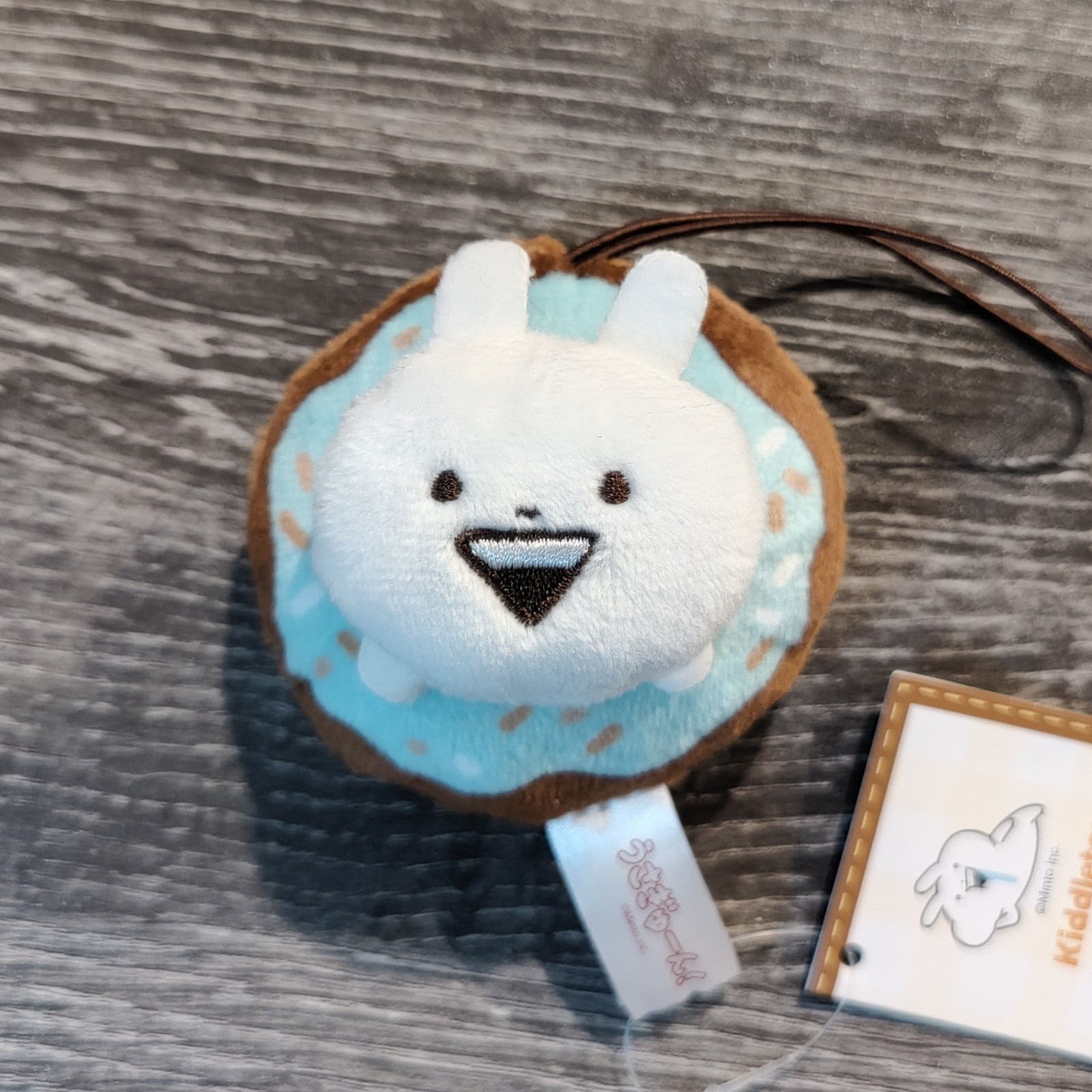 "¡Usagyuuun!!! Donut" Conejo Blanco en Como Nuevo Choco Donut Llavero Peluche (7x7x5cm)