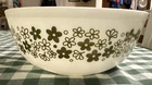 1972-79 PYREX 10" Mixing Bowl (4 qt) in SPRING BLOSSOM Pattern (Crazy Daisy)