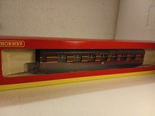 Hornby R4141 LMS(Coronation) Composite Coach '3936'