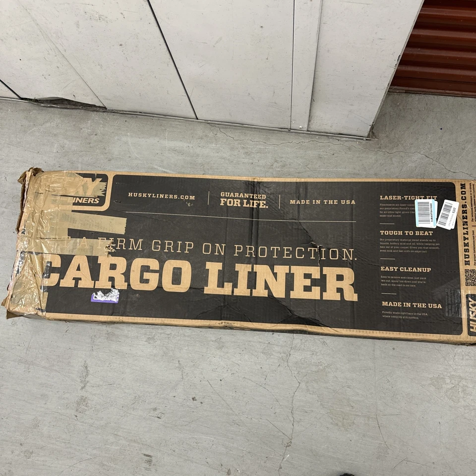 Husky Liners Black Weatherbeater Cargo Mat for 07-14 Escalade Tahoe Yukon 28251 - Изображение 2 из 2