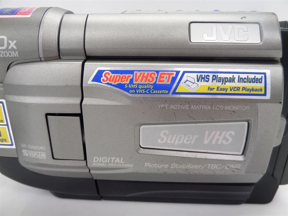 JVC GR-SXM340U Compact VHS Camcorder w/ Battery & AC Adapter - Image 2 of 4