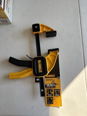 Dewalt 6'' Large Bar Trigger Clamp 300 lb Clamping Force