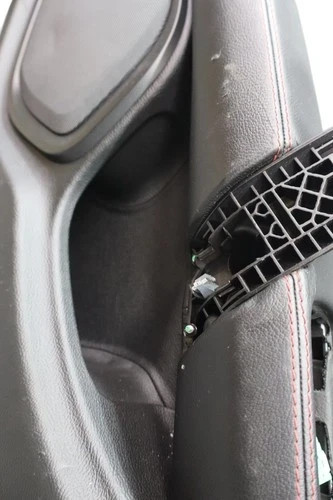Maserati Ghibli 2014-2022 Rear Right Side panel P/N 670018318