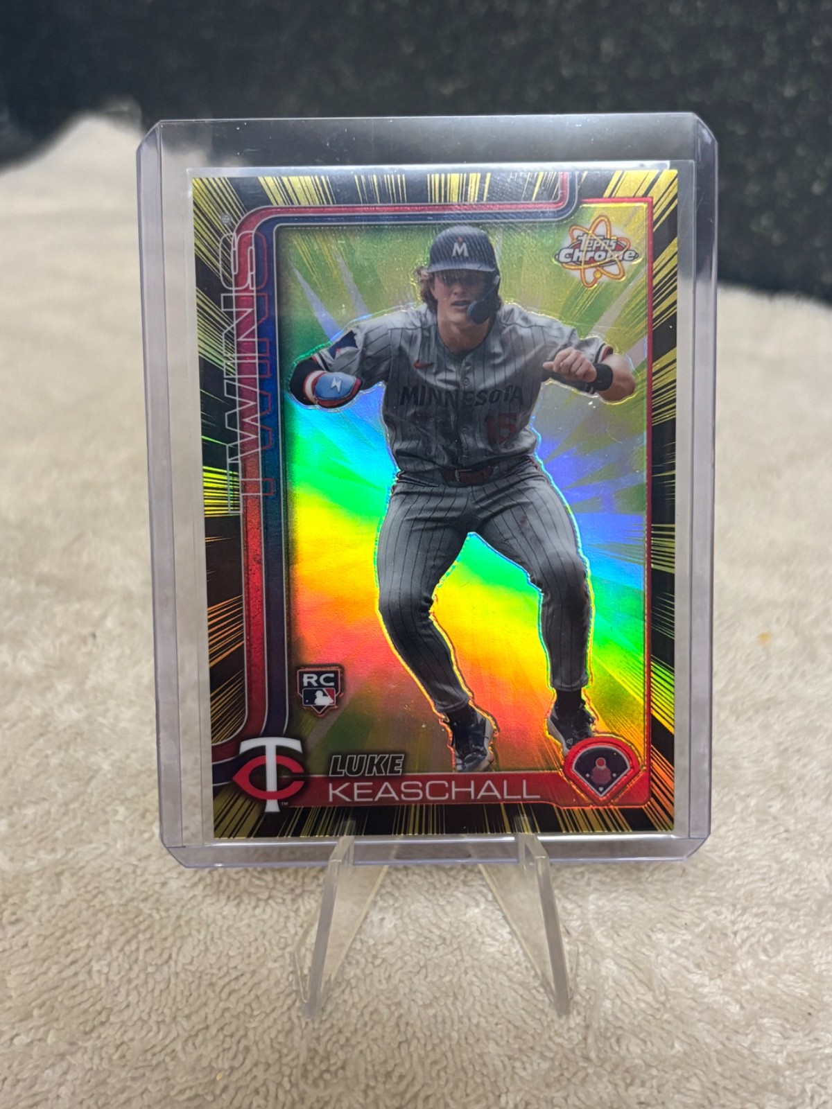 2025 Topps Chrome Update Luke Keaschall Radiating Rookies SP Twins