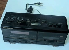 Vintage Soundesign AM/FM Alarm Radio & Cassette Player, 3827 BLK, *READ* 