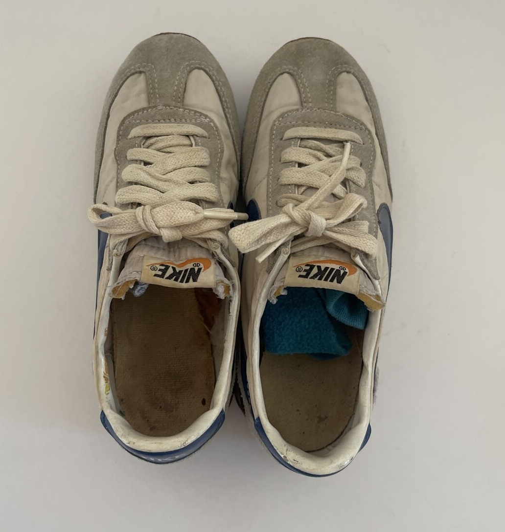 Vintage 1980's Blue White Nike Oceania 1982 Sneakers Made in Korea