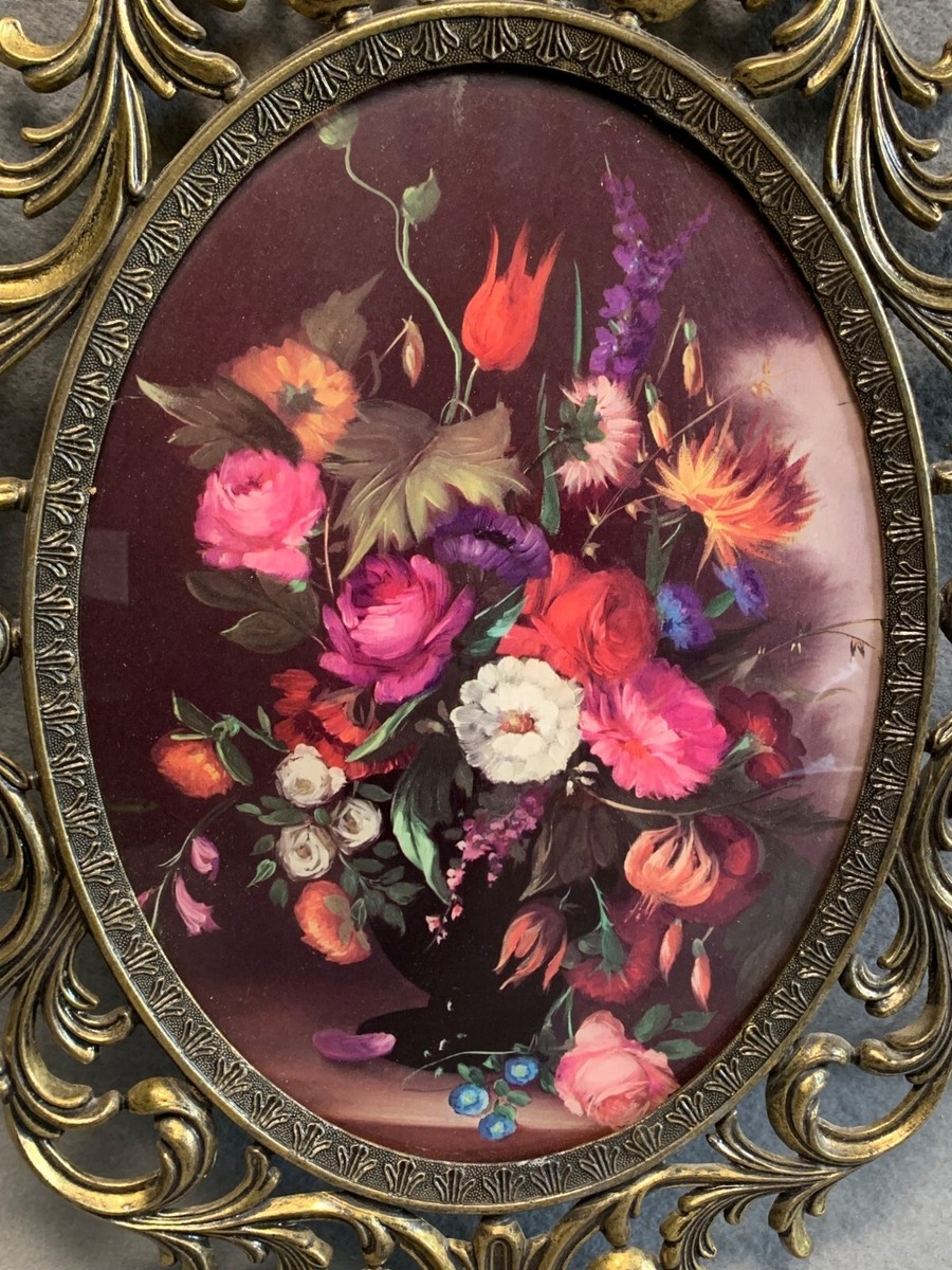 Vintage Brass Oval Ornate Convex Flowers Picture Frame Made