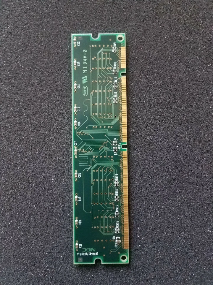 NEC 64MB SDRAM 168PIN PC-100 ( P/N: 458CB645FA-A10B ) - Image 2 of 3