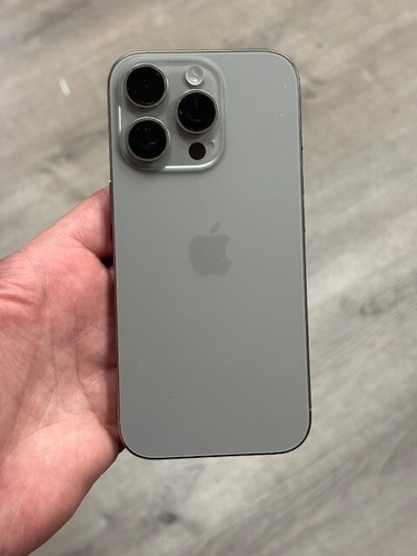 Apple iPhone 16 Pro 128GB (MYMD3LL/A) Gray (Unknown Carrier) PARTS - Photo 2 sur 11