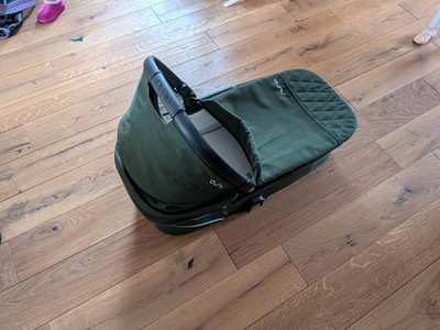 Nuna DEMI next faltbare Babywanne Grün pine, perfekter Zustand 